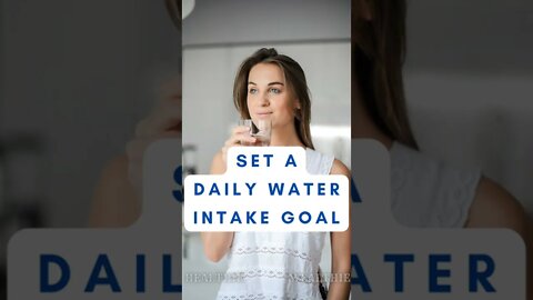 5 Ways to Drink More Water Everyday and Stay Healthy || Healthie Wealthie