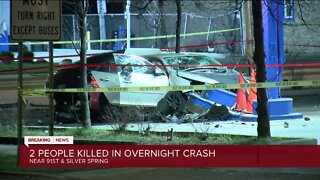 2 killed in 2-vehicle crash in Milwaukee