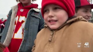 Kid likes to watch Travis Kelce's dance moves, wants to give him a hug