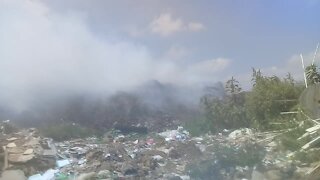 SOUTH AFRICA - Durban - Msunduzi landfill site on fire (Videos) (tuw)