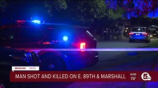 25-year-old man shot, killed near East 89th Street