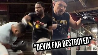 42 YEARS OLD SPARRING HANEY FAN LIGHT SPARRING SESSION HAVING STAYING IN SHAPE