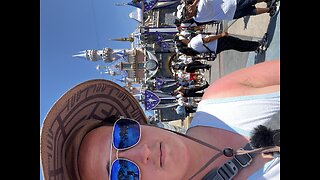 Disneyland vlog! Happiest place on earth!
