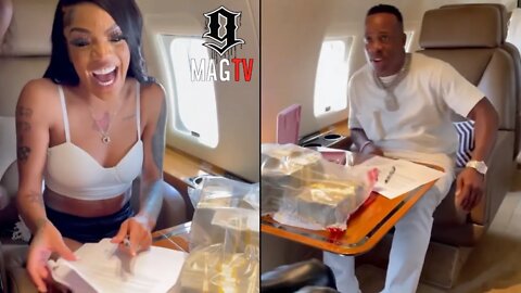 Yo Gotti Gifts Glorilla $500k After She Signs To His CMG Label! 💵