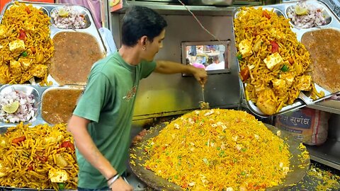 Indian Street Food - Famous Bhura Bhai Selling Amazing Veg Pulav Rs 50 /- Only