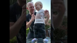 Dad & Baby Dance to Surfin' USA, Dance Baby flexes on'em HAHA