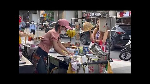 The Most Popular Rotti Lady in Bangkok - Thai Street Food