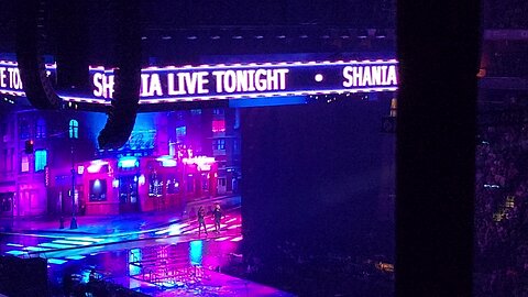 Shania Twain - backup singers/tap dancing 5-17-2023 St Paul