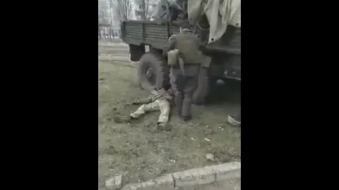 🇺🇦 Graphic War 18+🔥Elite Russian Military Steals Truck Uniforms Gets Caught by Ukraine #Shorts