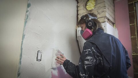 Textured Wall to cover Massive hole in Drywall. | The Homestead E40 S1
