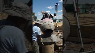 POURING CONCRETE: How to pour concrete for a porch column