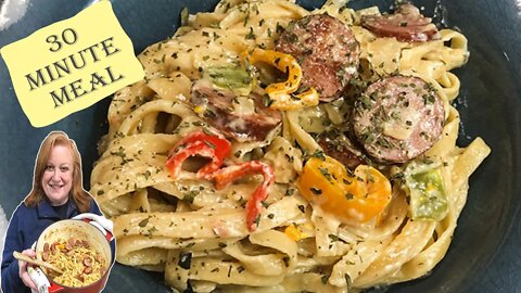 SAUSAGE & PEPPERS FETTUCCINE | ONE POT 30 MINUTE MEAL