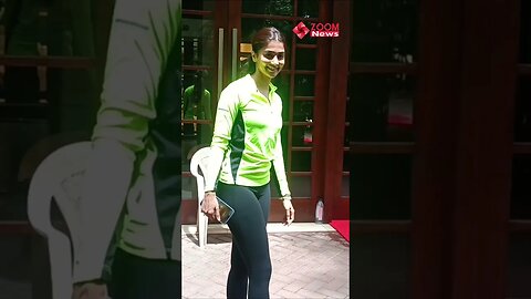 Hottie🔥🙄 Pooja Hegde Flaunts Her Hot Figure in Very Sexy Gym Outfit Snapped At Dance Class In Bandra