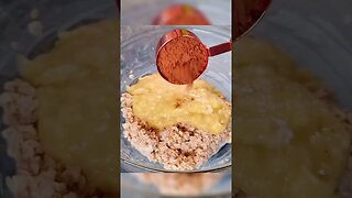 Make this delicious no bake dessert with oats, banana and cocoa