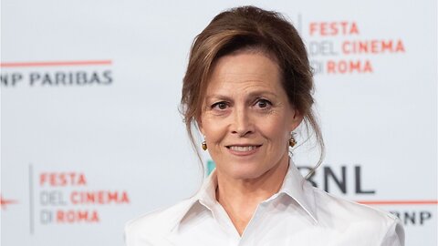 Sigourney Weaver confirms roll in new ‘Ghostbusters’
