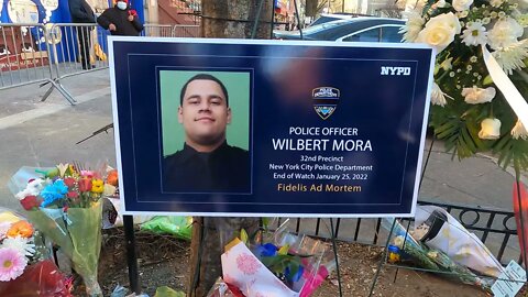 32nd Precinct NYPD Memorial, Officers Jason Rivera, Wilbert Mora | Harlem, NY 4K