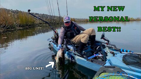 11 POUND BASS CAUGHT FROM A KAYAK!!