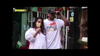 Preggers Anita Hassanandani With Husband Rohit Spotted at a Clinic in Bandra | SpotboyE