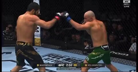 Makhachev Knocks Out Volkanovski With Kick In UFC 294