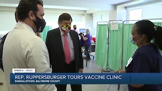 Rep. Ruppersburger tours vaccine clinic