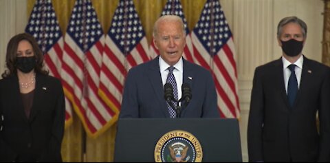 Joe Biden promete rescatar a todos los estadounidenses de Afganistán