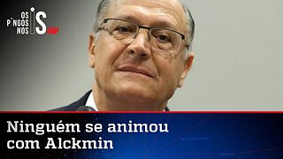 Alckmin tenta empolgar plateia com gritos de "Lula", mas recebe silêncio