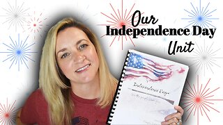 Check out our homeschool Independence Day unit & find out what we do (& don't do) during the summer!