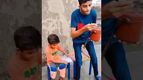 Is k Tifan main kiya hai pata kerna parey gaa #shortsfeed #comedy #shortsviral