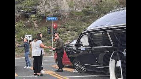 Former Calif. governor Arnold Schwarzenegger involved in multi-vehicle accident