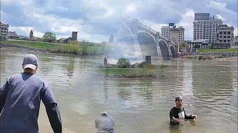 #533 PEDOMON jumps in River