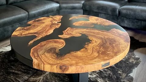 DIY Round Epoxy Table & GIVEAWAY