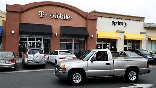 T-Mobile, Sprint Get FCC Chairman's Blessing For Merger