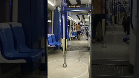 Inside Montréal metro Ambiance