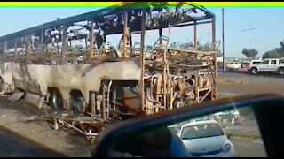 SOUTH AFRICA - Johannesburg - PUTCO bus torched (Video) (WAa)