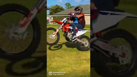 Father and son jumping Dirtbike (KTM 350 SXF) #ktm #dirtbike #jump #wheelie