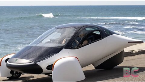 Three-wheeled solar EV that can travel up to 400 miles on a single charge