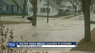 Water main break causes major flooding