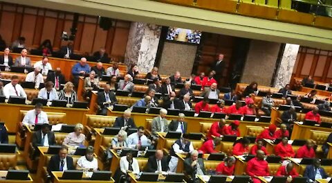 REPORT RECOMMENDING LAND EXPROPRIATION ADOPTED BY MAJORITY VOTE IN PARLIAMENT (bax)