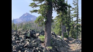 Central Oregon - Three Sisters Wilderness - Lava Camp Lake to Matthieu Lakes to Yapoah Crater