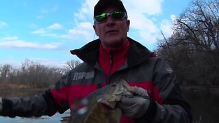 How to Find Smallmouth Bass in the Fall and Winter