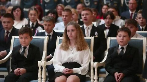 Children from Donbass awarded with medals for courage