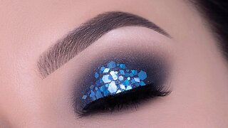 HIGH SHINE Blue Glitter Smokey Eyes Tutorial