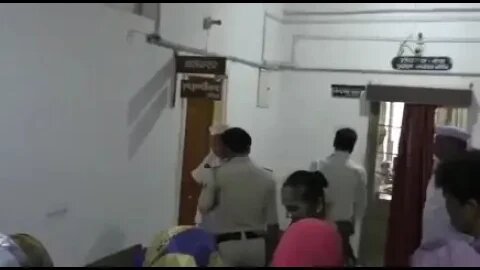 दमोह कलेक्टर पर भड़क उठीं बसपा MLA रामबाई सिंह, बोलीं- कलेक्टर हो कि ढोर हो?