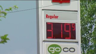 Gas prices hit $3.19, highest since 2014