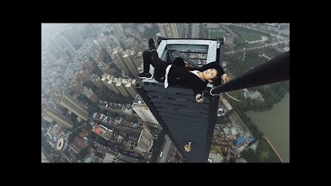 Chinese Daredevil Dies During Skyscraper stunt