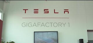 Tesla buys $1.5 billion in Bitcoin, will soon accept the currency as payment