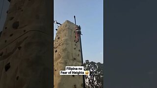 Filipina no Fear of Heights 🤣#filipino #travel #oregon #trend #trending #shortvideo #beach #short