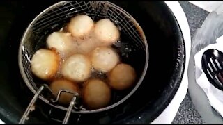 Making Mikate (Puff puff)