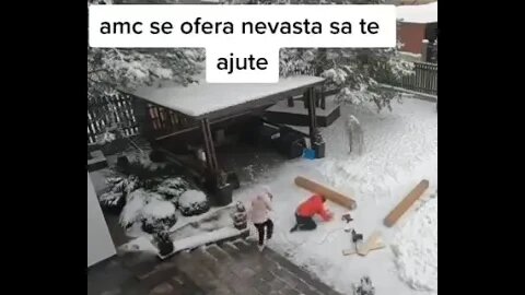 Asa ajutor....mai bine lipsa! :))