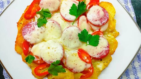 Delicious potato pizza. No oven, simple pizza recipe.